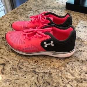 Under armour  running shoes breast cancer